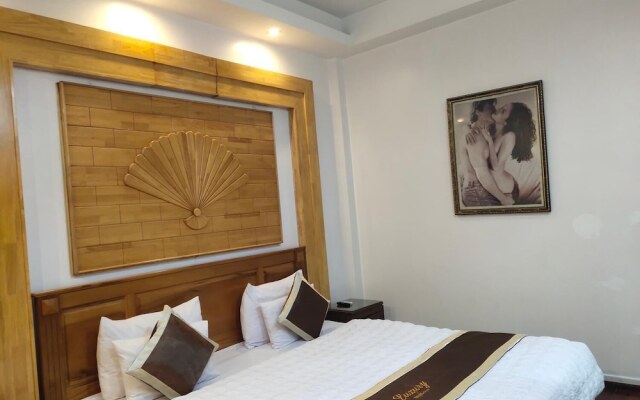 Luxury Hotel