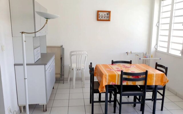 House With one Bedroom in Les Trois-îlets, With Wonderful sea View, Shared Pool, Enclosed Garden