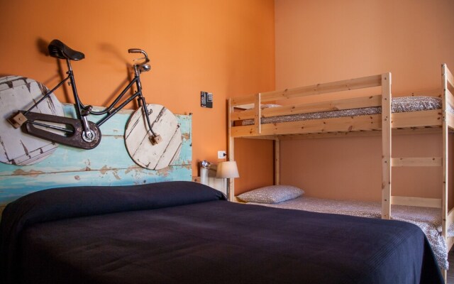 Bed and Breakfast Bric & Brac