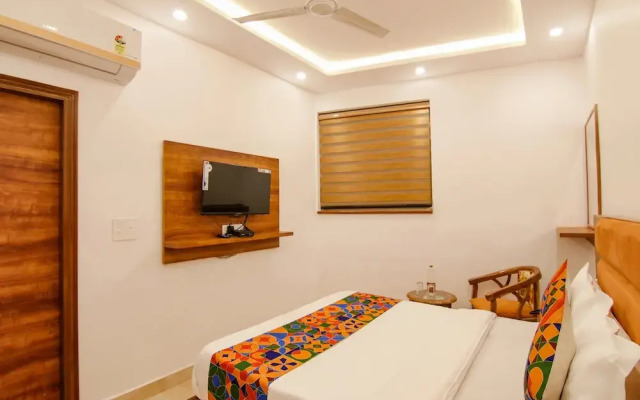 Fabhotel Ambassador