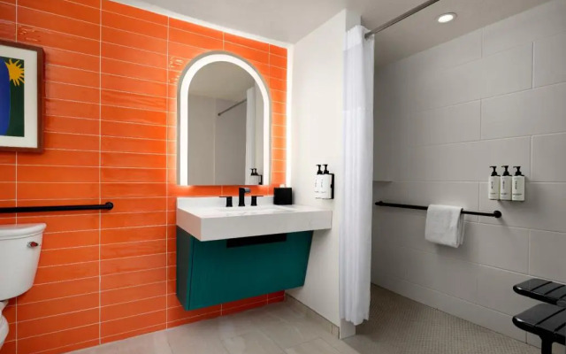 Holiday Inn Express Solana Beach-Del Mar by IHG