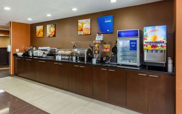 Comfort Inn Garner Clayton I-40