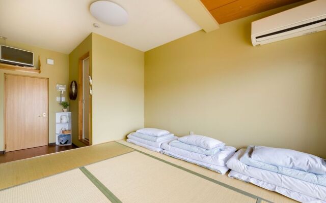 Yolee Guest House