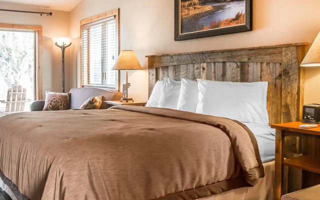 Yellowstone Valley Lodge, an Ascend Collection Hotel