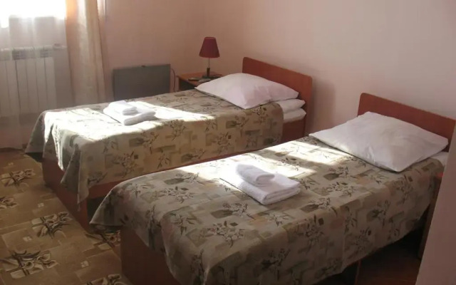 Отель Наран