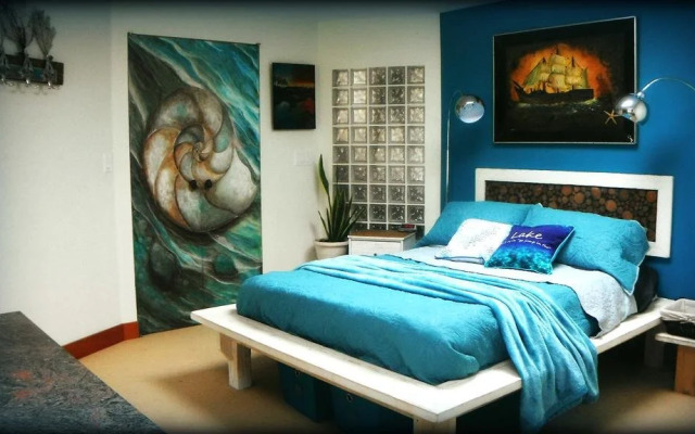 Quamichan Lakehouse Bed & Breakfast