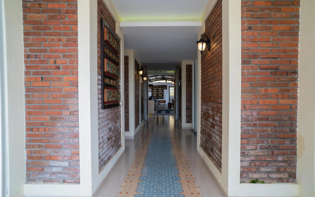 Urbanview Hotel Omah Anin Batu