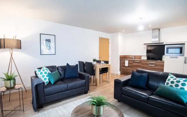 IQuarter Apartment