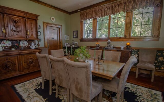 The Dickey House Bed & Breakfast