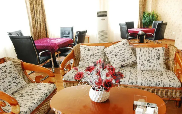 Xichang Xiaoding Business Hotel