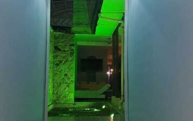 San Antonio Breezes Hostel