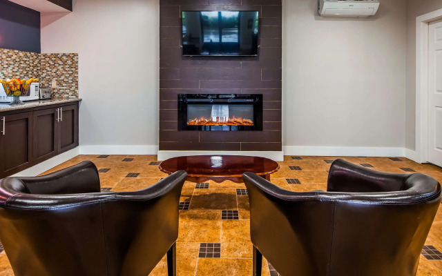 SureStay Hotel by Best Western Terrell