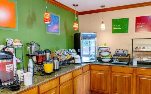 Quality Inn I-74 Batesville