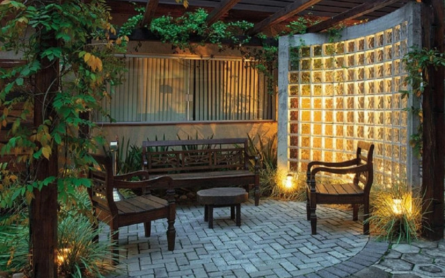 Lira Hotel