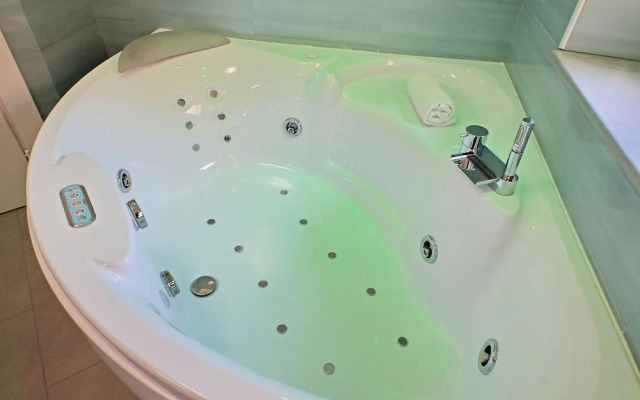 4bnb - Jacuzzi Trionfale Apartment