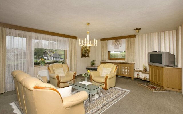 Heavenly Apartment in Wängle Tyrol With Walking Trails Near