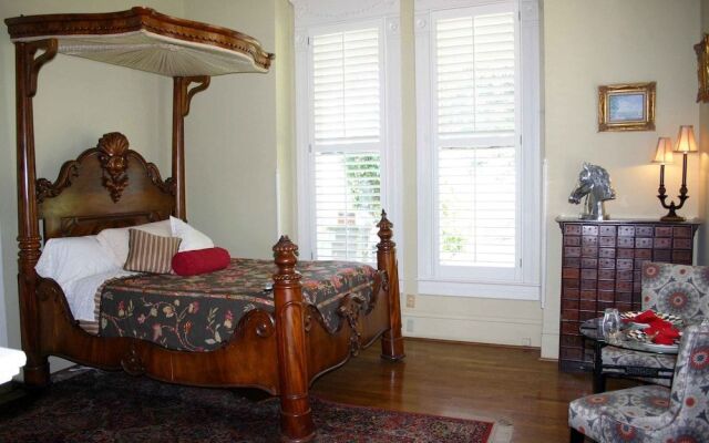 Angels Nest Bed and Breakfast