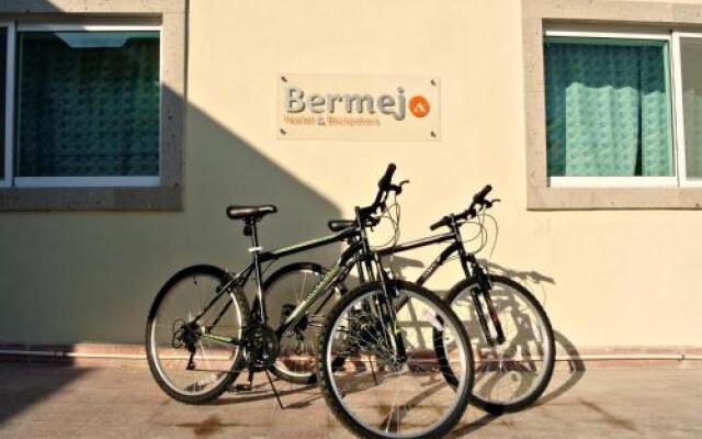 Bermejo Hostel