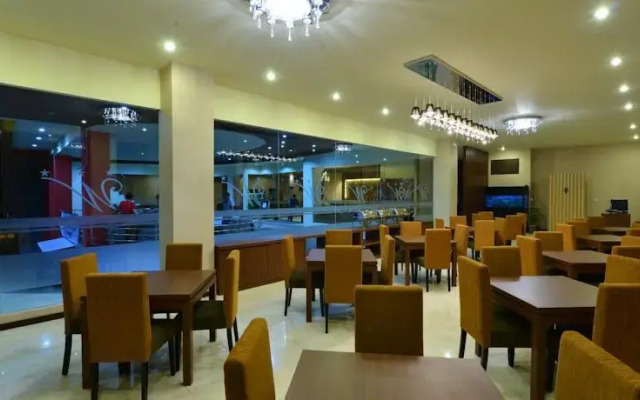 Wixel Hotel by Amazing Kendari