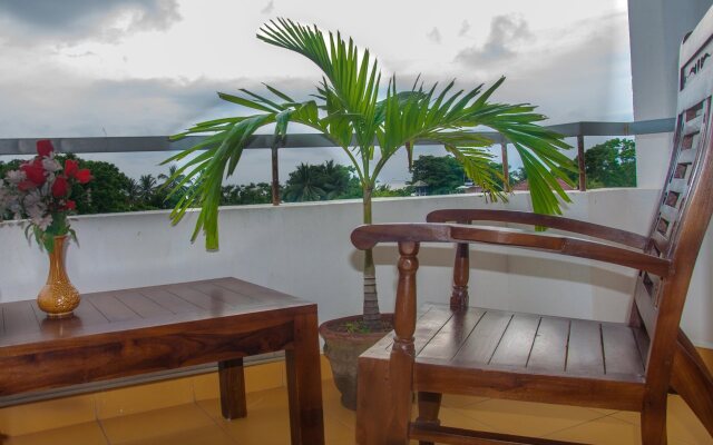 Marine Tourist Beach Guest House Negombo Beach