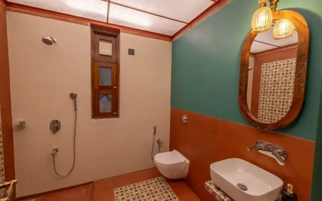 Ishaan Holiday Home