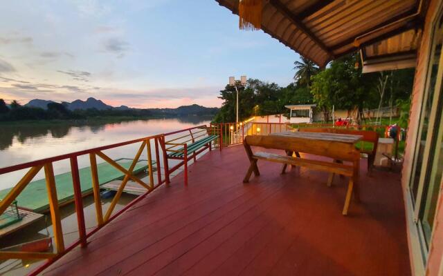 Golden Dragon Resort
