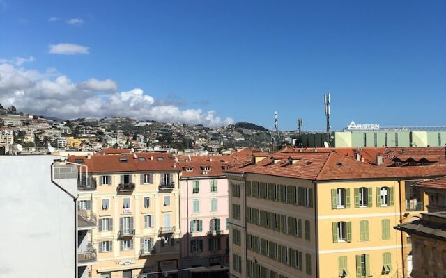 Delightful one Bedroom Apartment in Sanremo