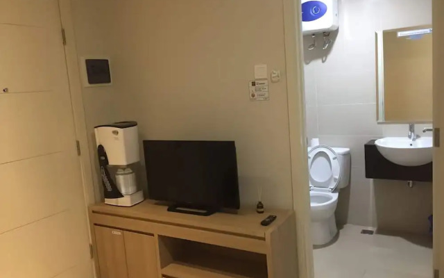 Salute de Madison Park Apartments