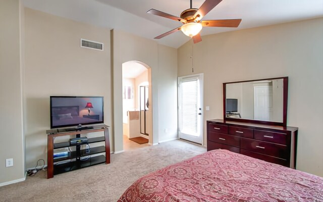 Ironwood - 3 Br home by RedAwning