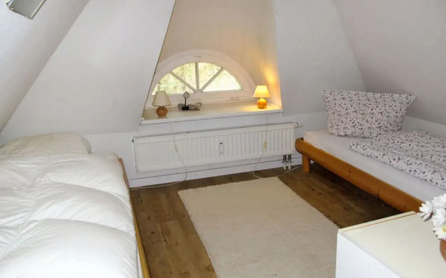 Apartment  Born 30110