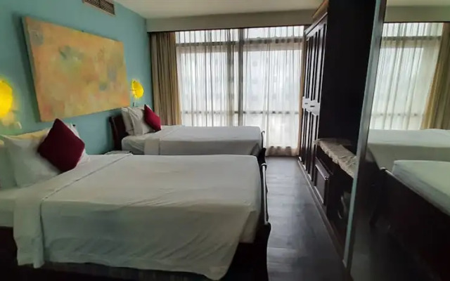 Times Square by Rihanna Service Suite