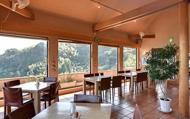 Enoura Terrace