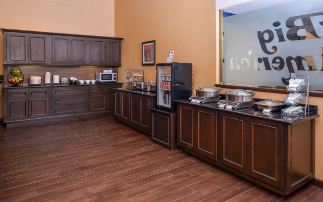 Best Western Plus Big America