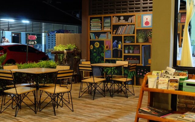Warm Well Hostel Kanchanaburi