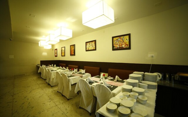 OYO Rooms off Aurobindo Ashram