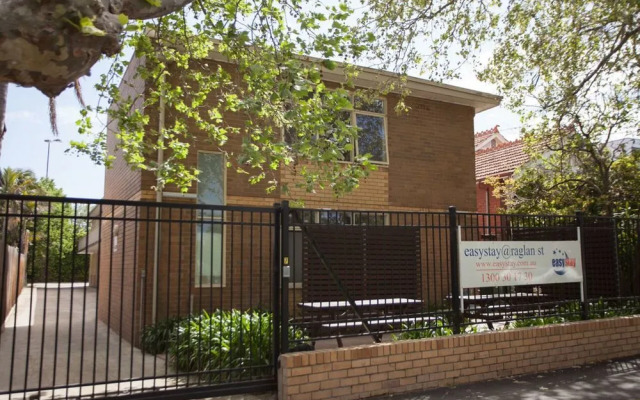 Easystay Apartments Raglan Street