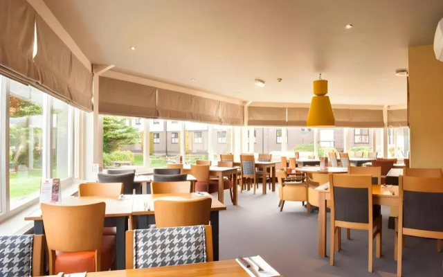Premier Inn Wirral (Heswall)