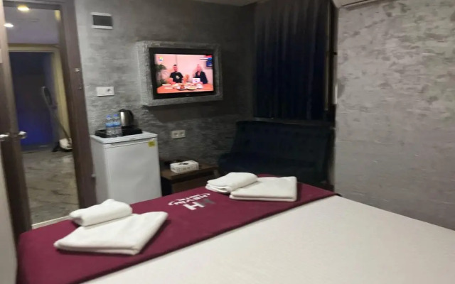 Hevi̇n Hotel