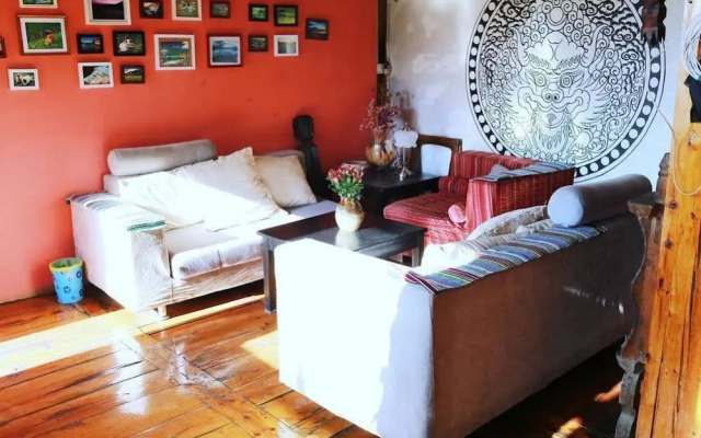 Shangri-La Maji Sunflower Inn