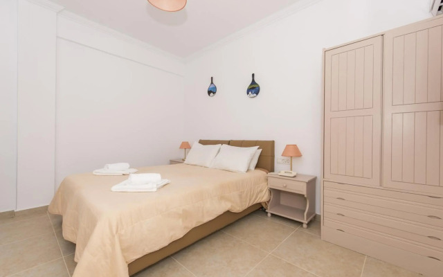 Smaragdi Hotel