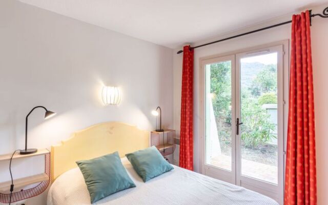 Cap Negre : Domaine de la Pinede 8789