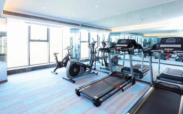 Mujiangnan Hotel (Changzhou Dinosaur Park Manhattan Plaza)