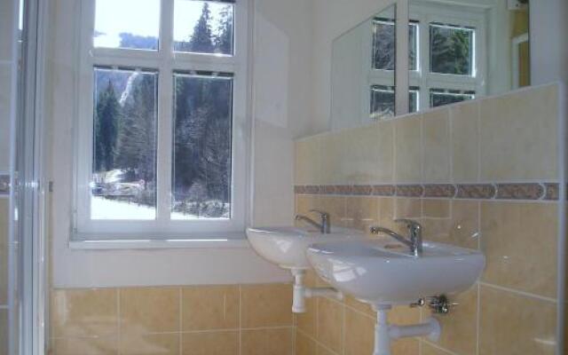 Hostel A Penzion Fortuna
