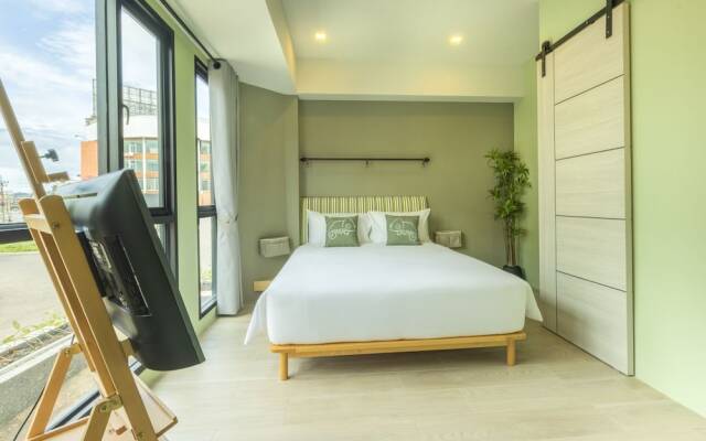 Chamemon Bed Phuket Town