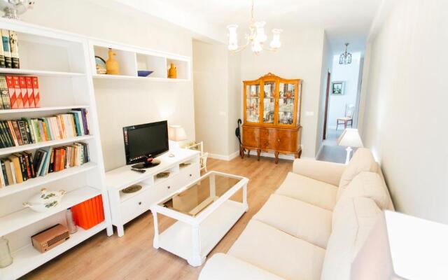 Idilico ático en Triana-3BD+1BTH