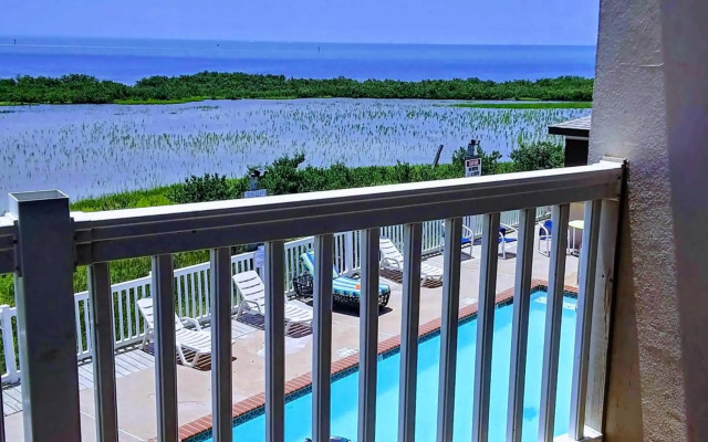 Blue Bay Inn and Suites