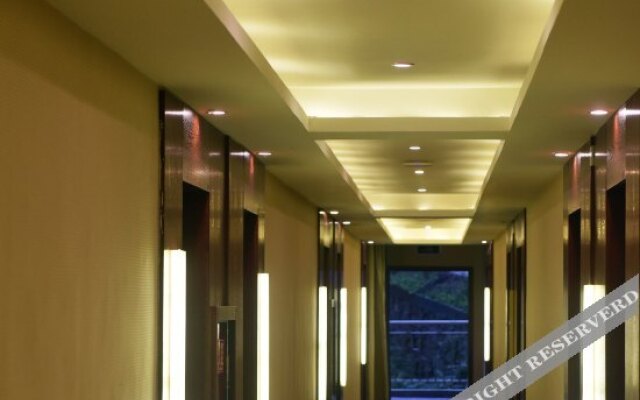 Wolongtan Hotel