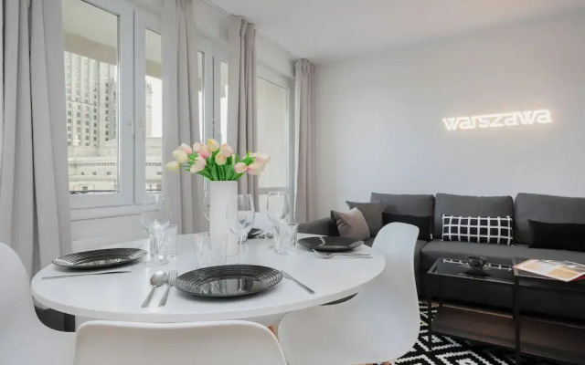 Warsaw City Center Apartment by Renters