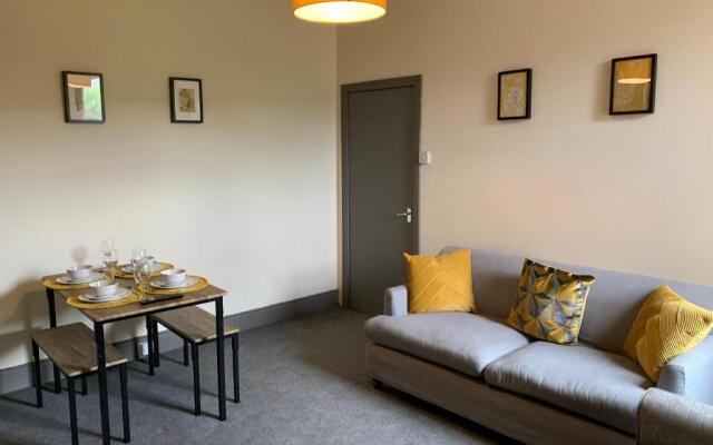 Balfour - Beautiful refurbished spacious 3 bedroom Gateshead flat