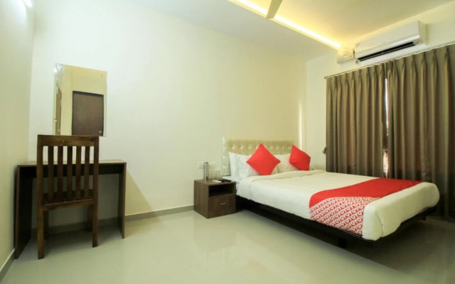 Varcity Bay By OYO Rooms